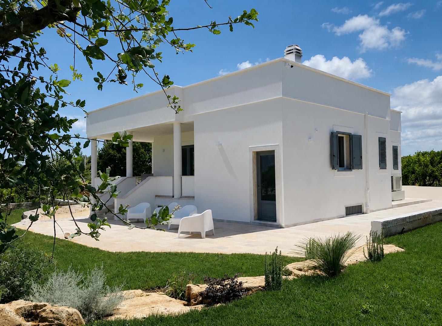 La villa vista dal giardino